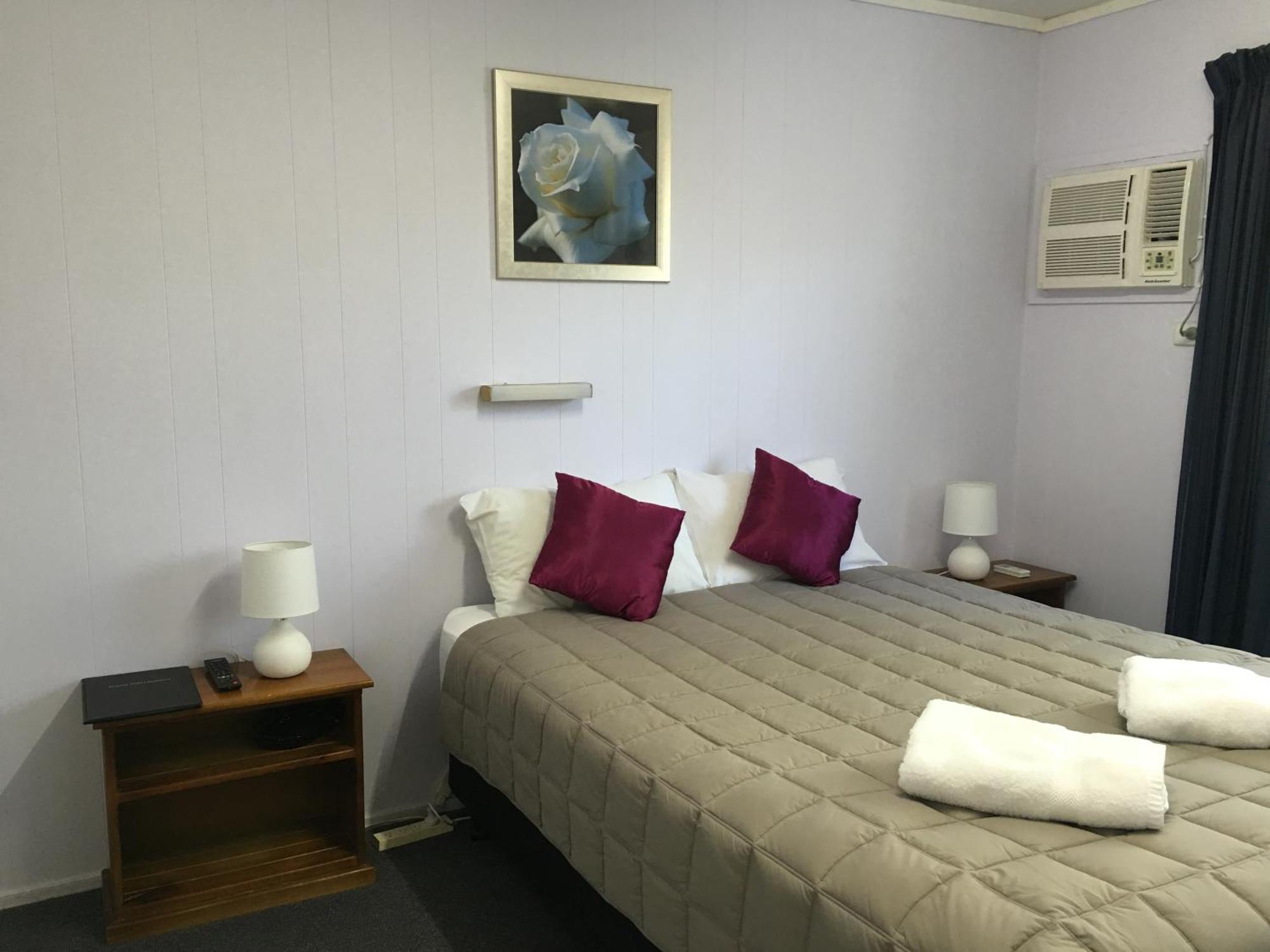 Boggabilla Motel Room photo
